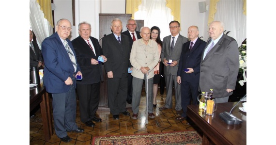 LAUREACI  odznaki Przyjaciel Rzeszowa odznaczeni  na zjeździe wyborczym TPRZ